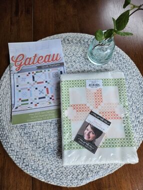 Corey Yoder Abloom Quilt Panel And Fat Quarter Shop Gateau Quilt Pattern
